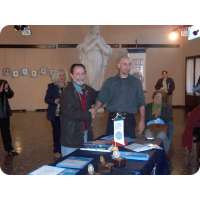 El integrante del Jurado &Oacute;scar Ferrando junto a Gabriel
Guerra